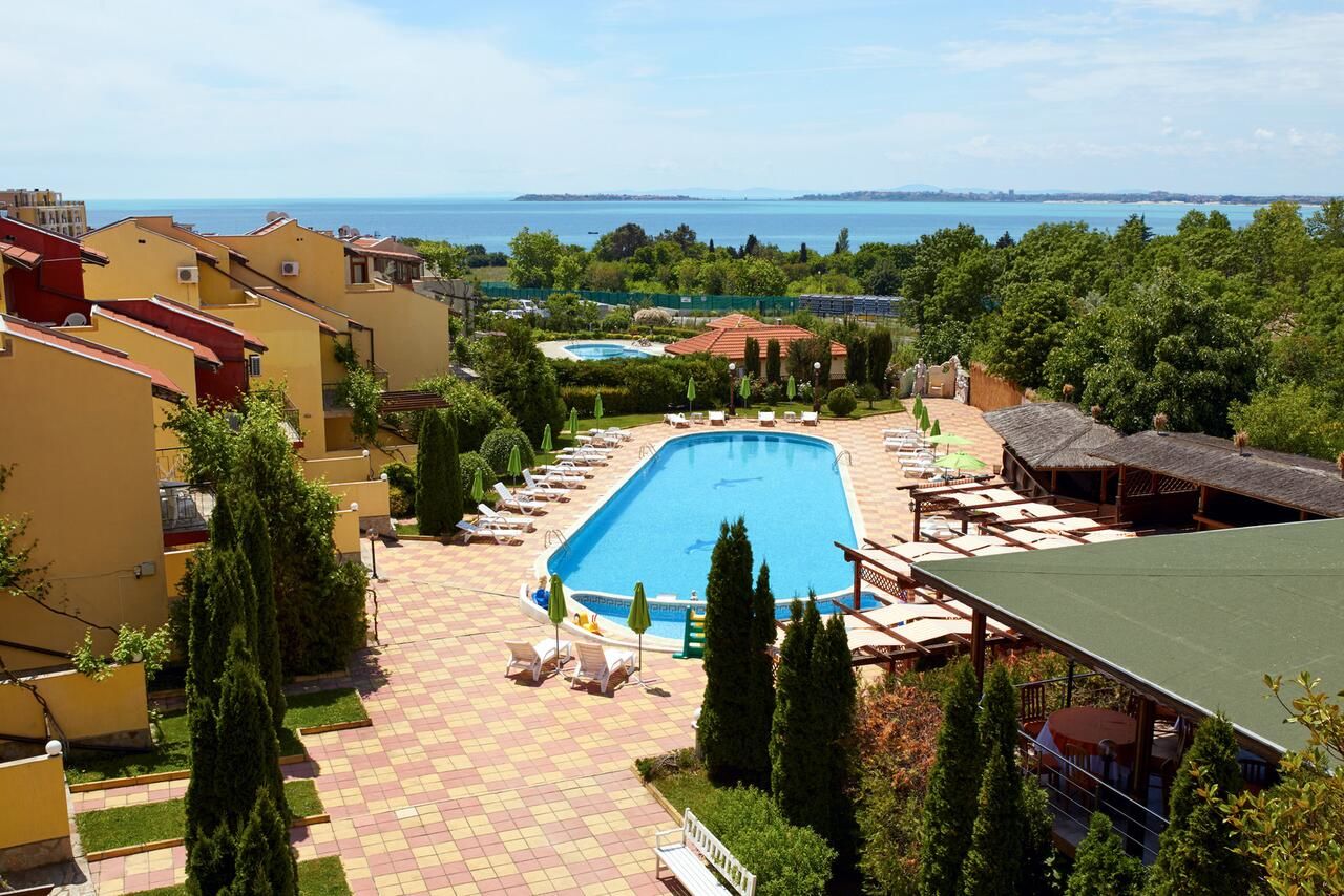 Отель Yalta Hotel Свети Влас местноста Юрта под пътя Свети-Влас-7
