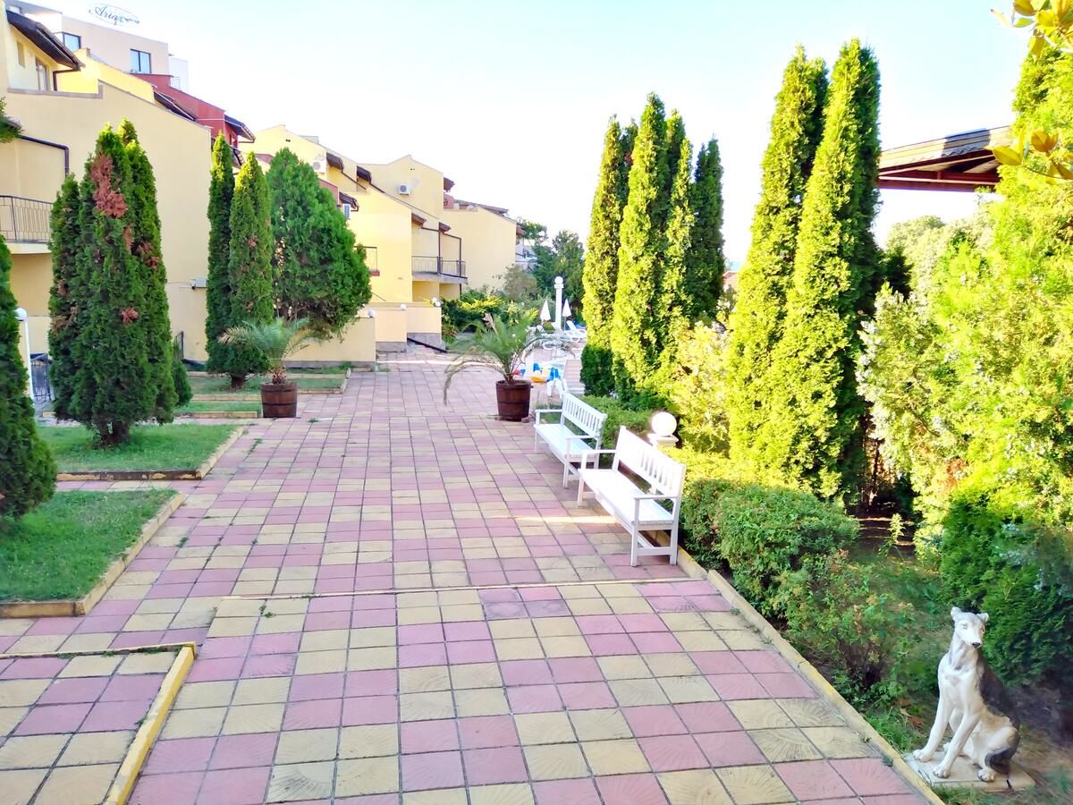 Отель Yalta Hotel Свети Влас местноста Юрта под пътя Свети-Влас-9